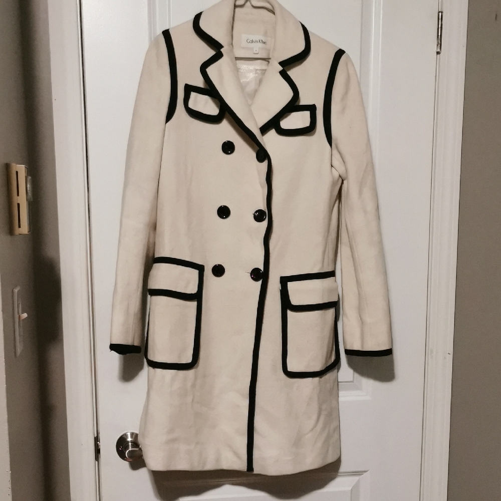Calvin Klein Women's Elegant Cream Coat with Black Trim Wool Polyester Blend